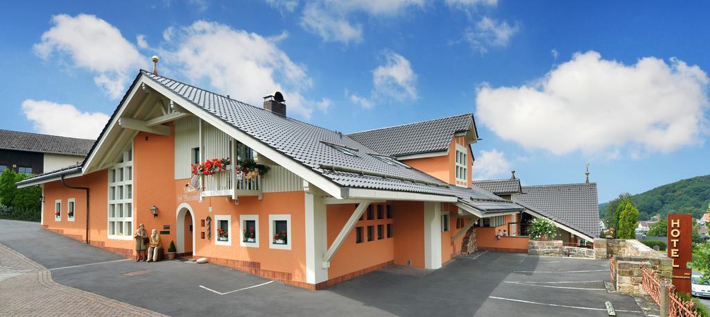 Landhaushotel Hof Wasserkuppe Poppenhausen Exterior foto
